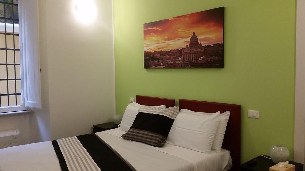 Il Tempio Della Capitale Hotel Рим Екстериор снимка